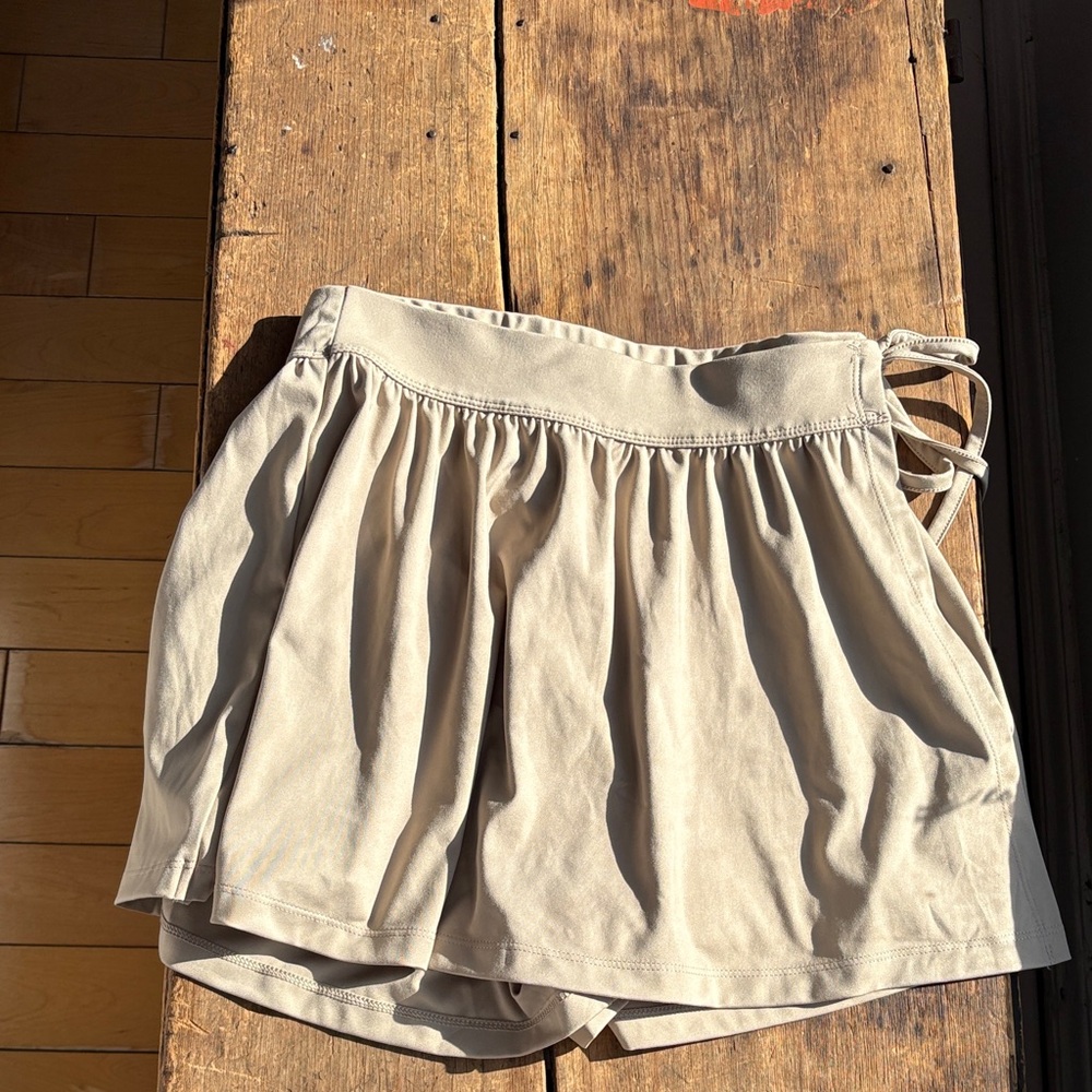 Madewell Tan coloured skort